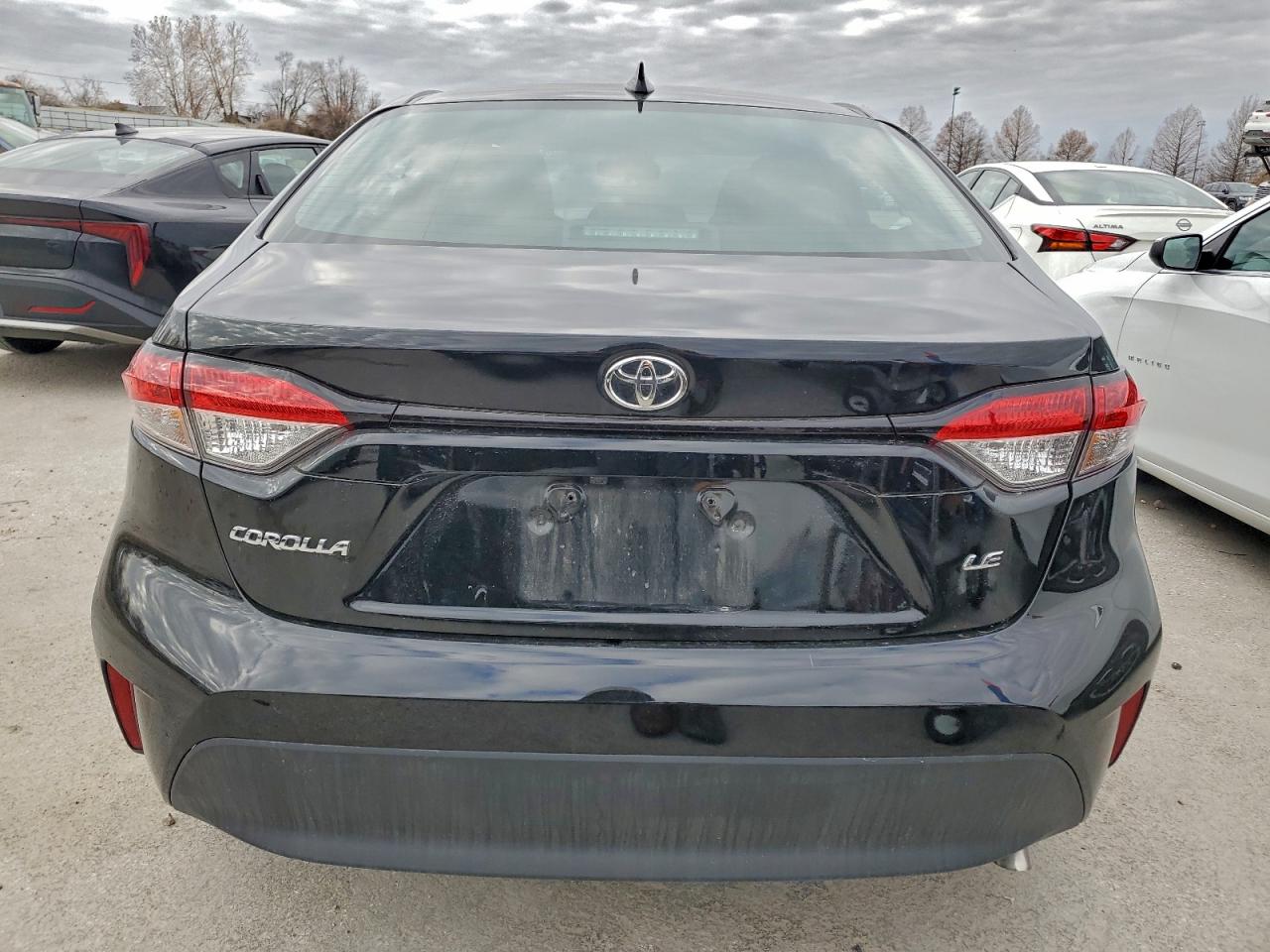 2025 TOYOTA COROLLA LE photo 6