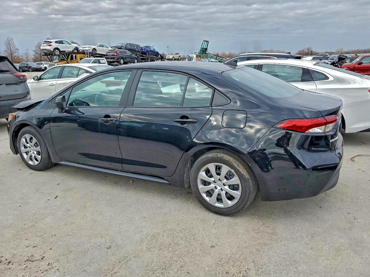 2025 TOYOTA COROLLA LE photo 2