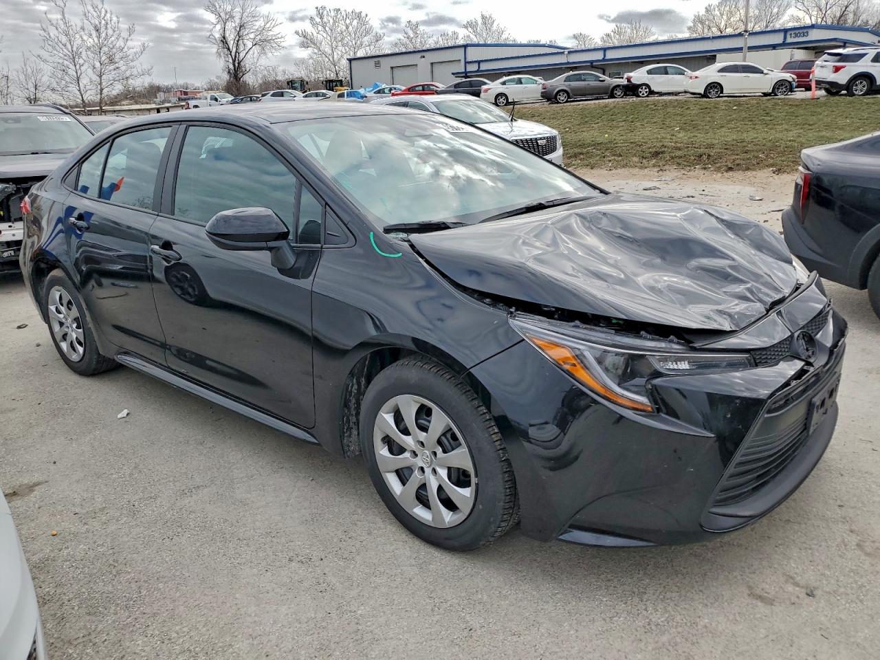 2025 TOYOTA COROLLA LE photo 4