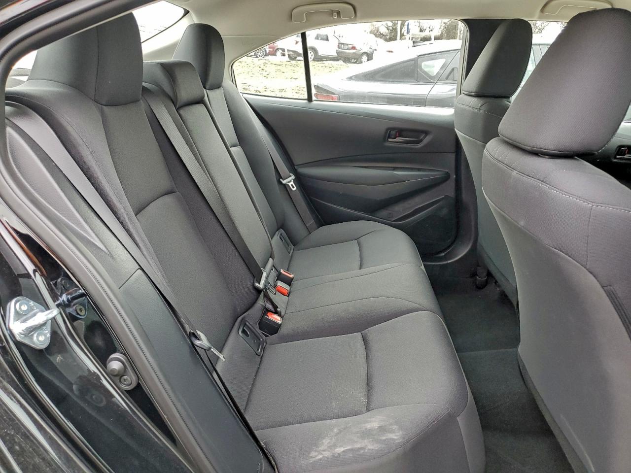 2025 TOYOTA COROLLA LE photo 10