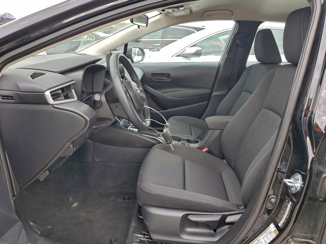 2025 TOYOTA COROLLA LE photo 7