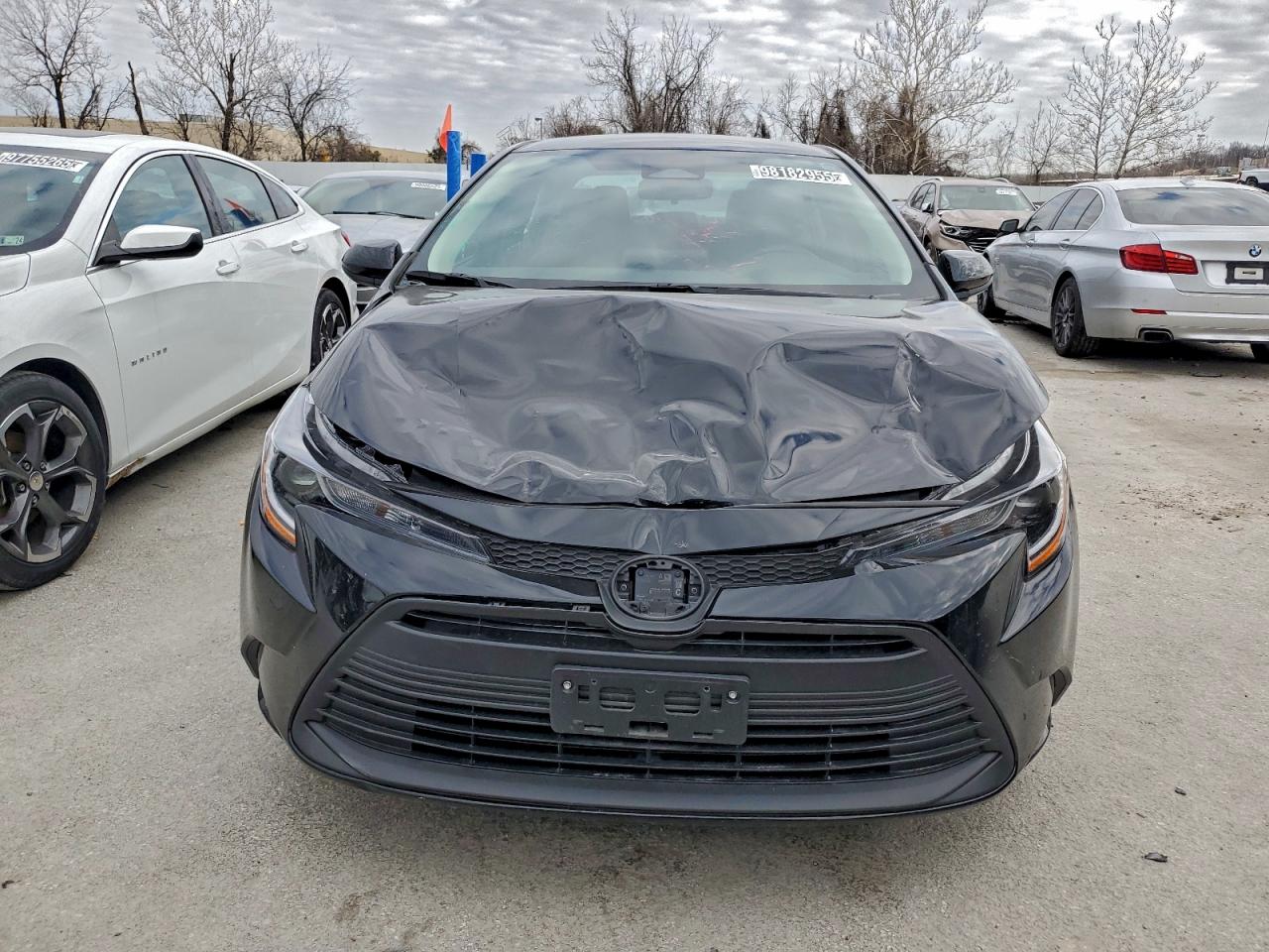 2025 TOYOTA COROLLA LE photo 5
