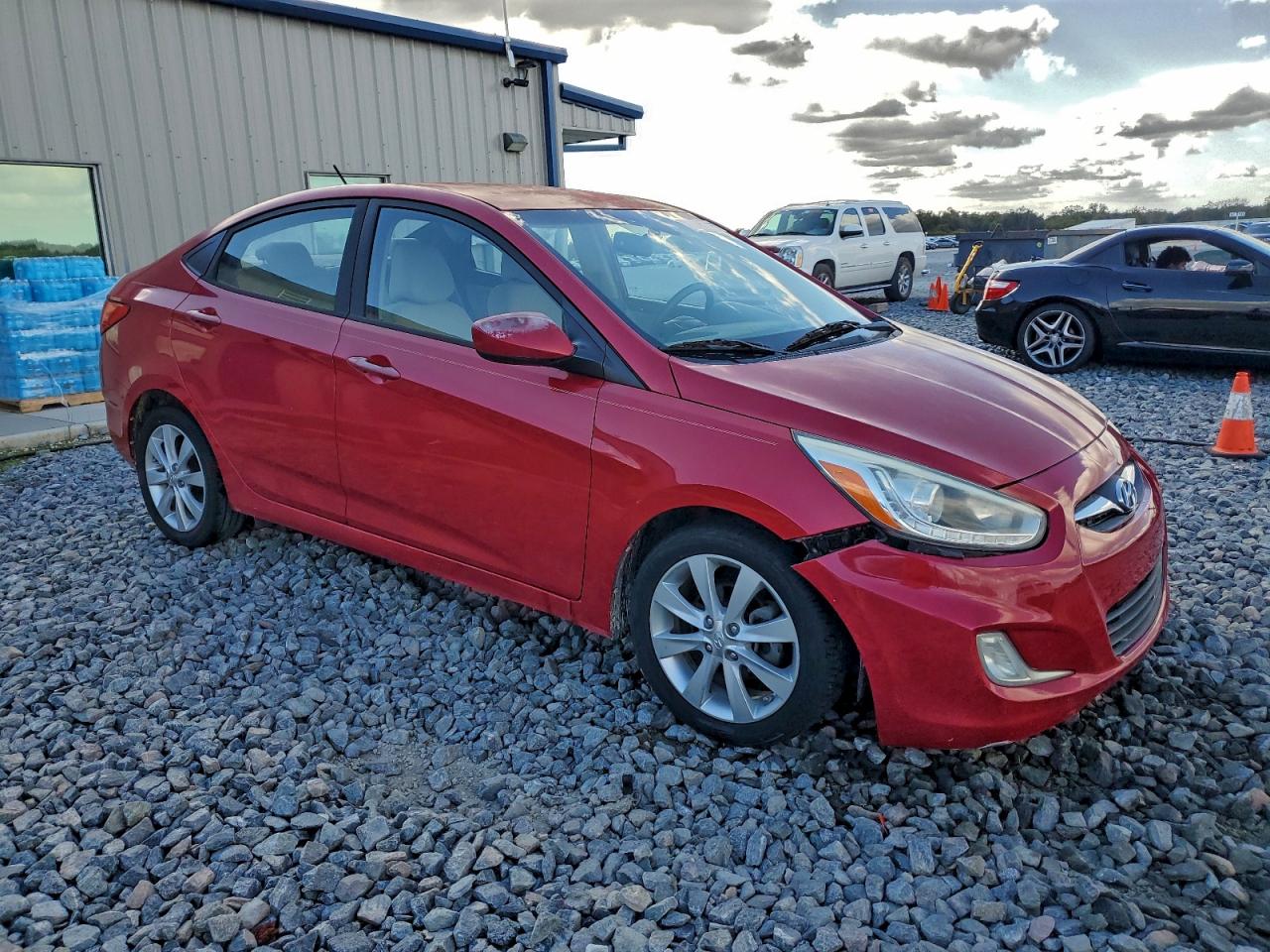 2014 HYUNDAI ACCENT GLS photo 4