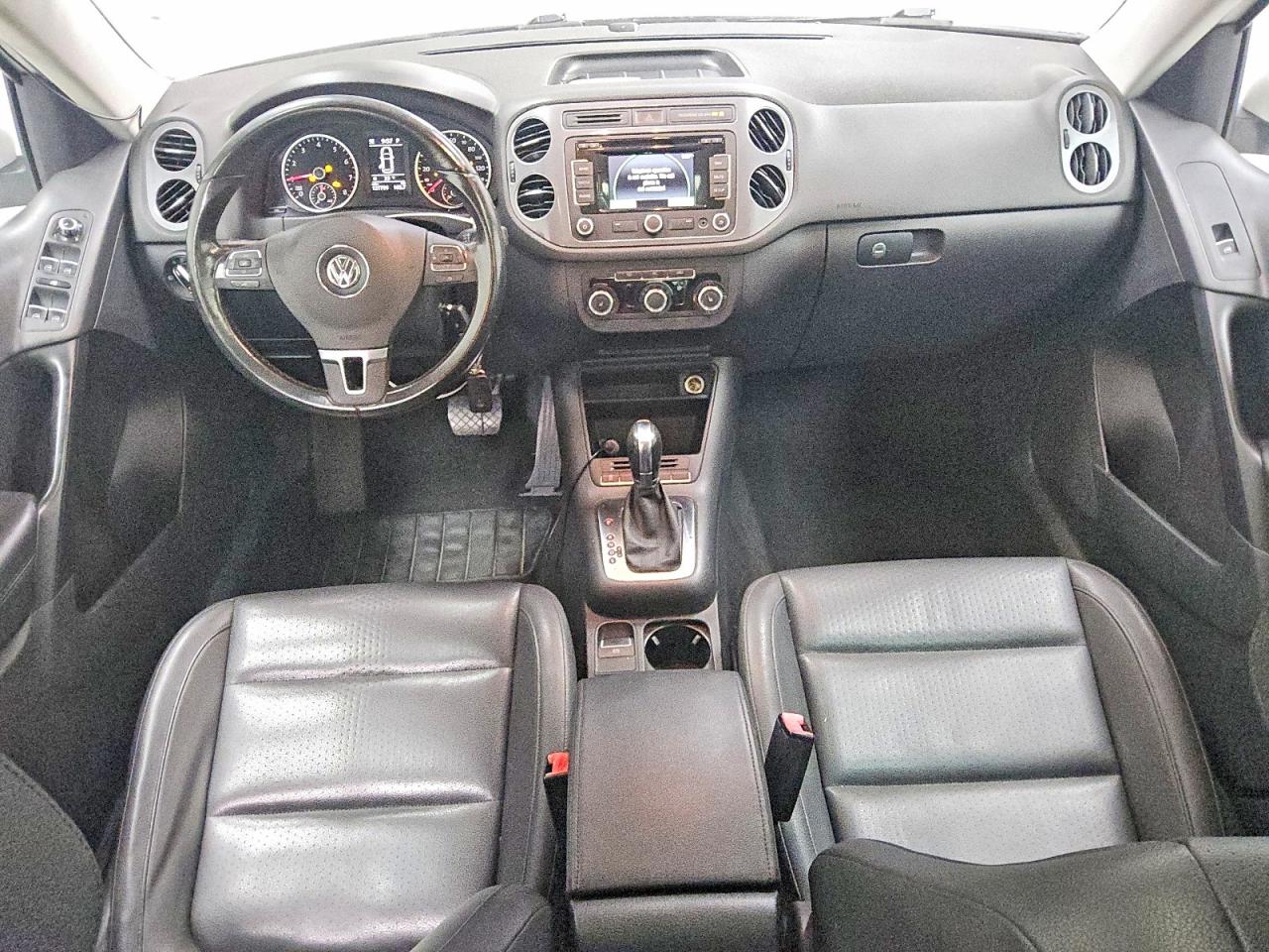 2012 VOLKSWAGEN TIGUAN S photo 8