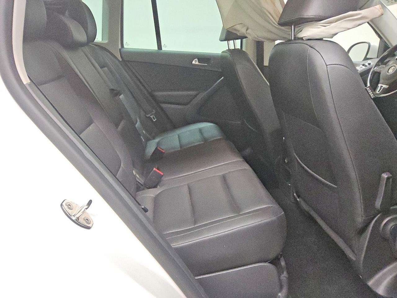 2012 VOLKSWAGEN TIGUAN S photo 10