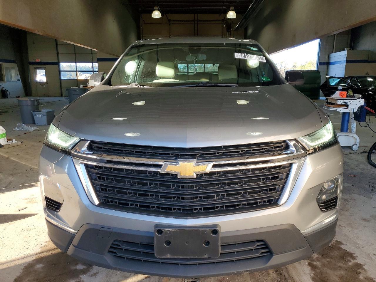 2023 CHEVROLET TRAVERSE LS photo 5