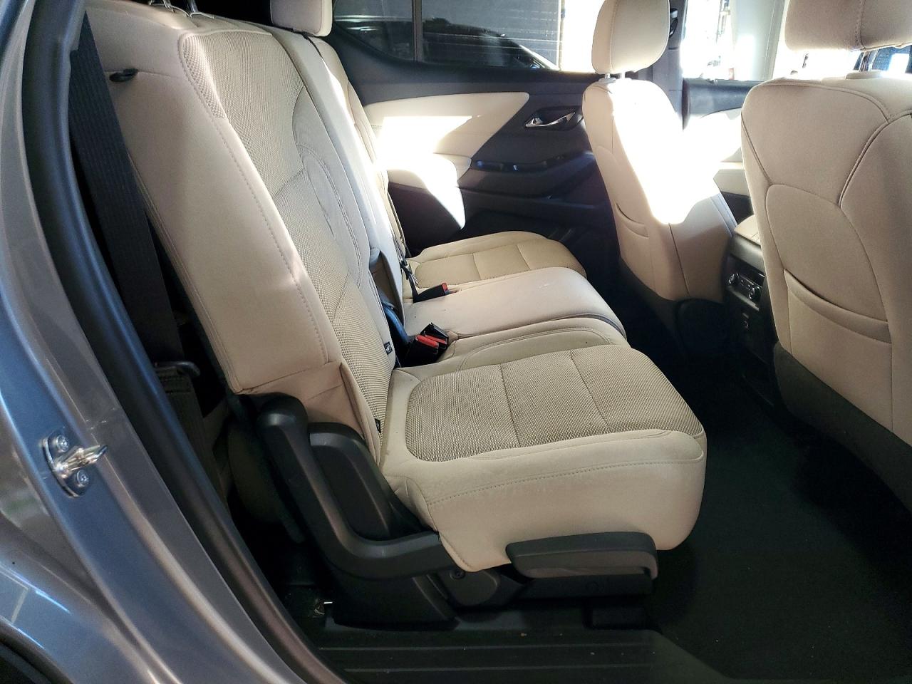 2023 CHEVROLET TRAVERSE LS photo 11