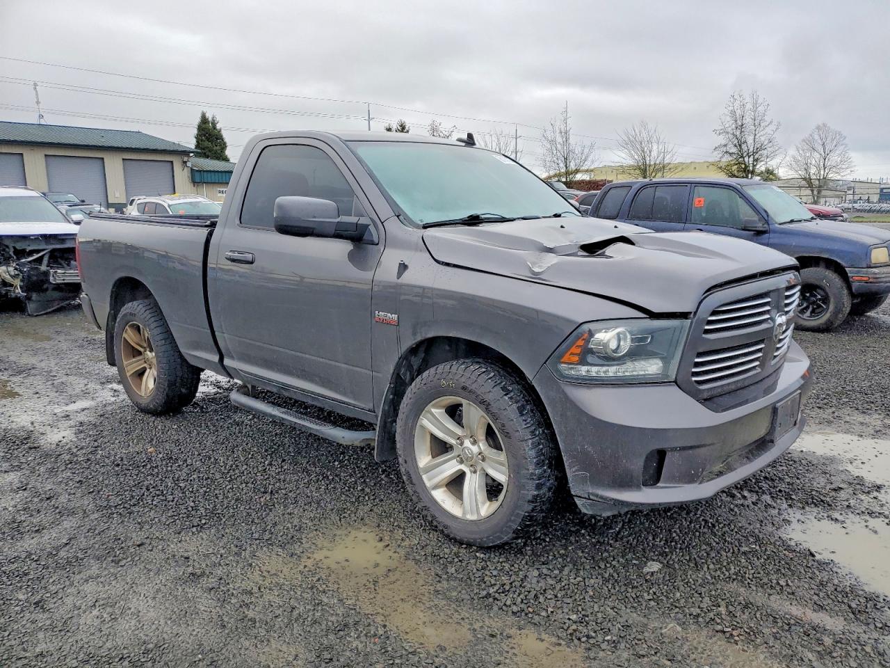 2014 RAM 1500 SPORT photo 4