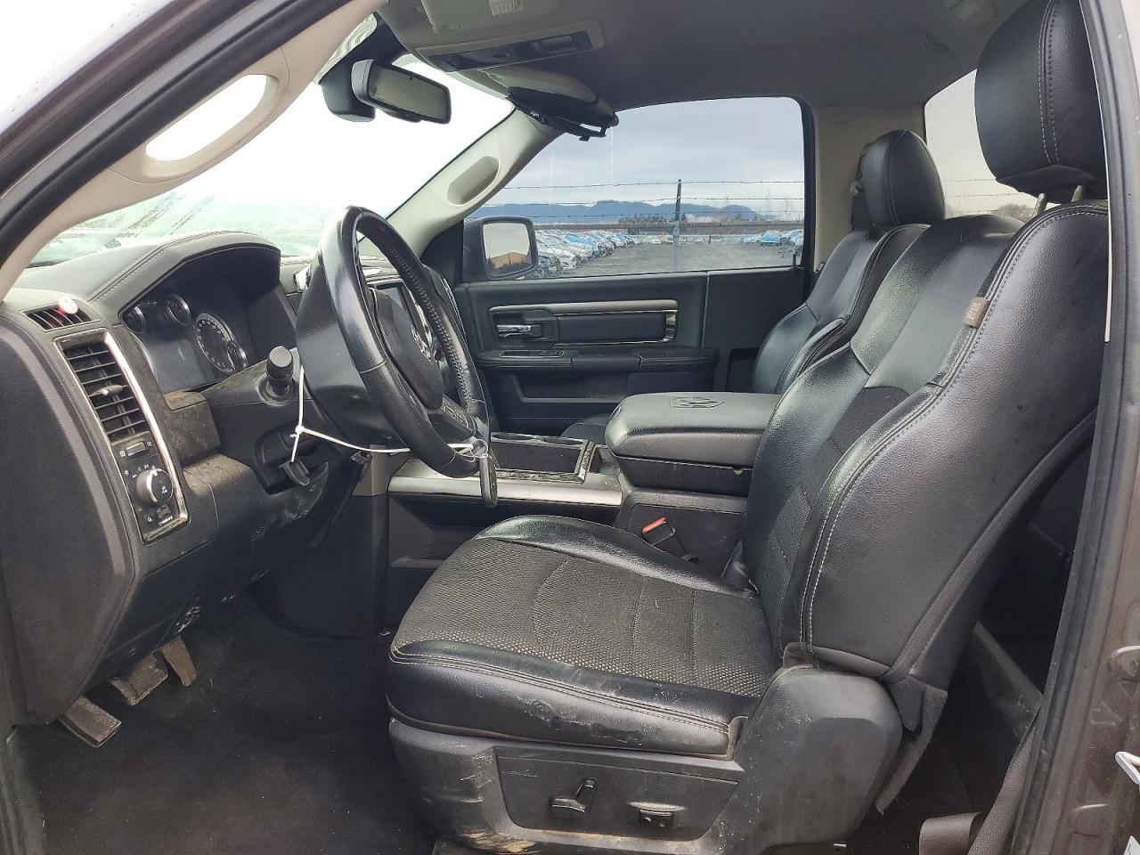 2014 RAM 1500 SPORT photo 7