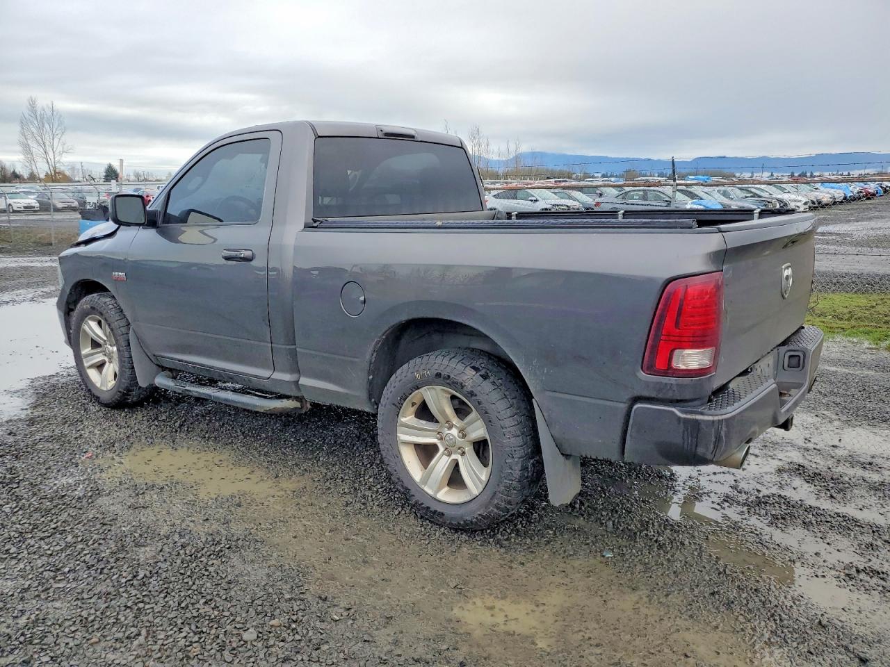 2014 RAM 1500 SPORT photo 2