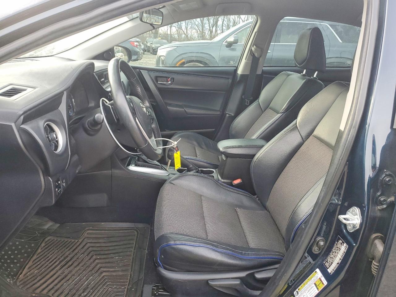 2018 TOYOTA COROLLA L photo 7