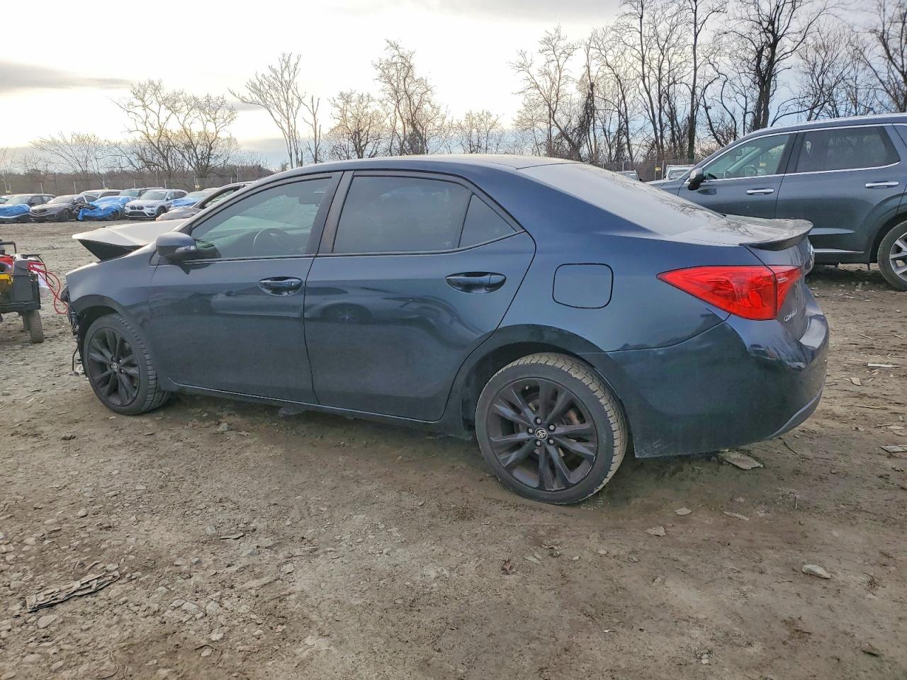 2018 TOYOTA COROLLA L photo 2