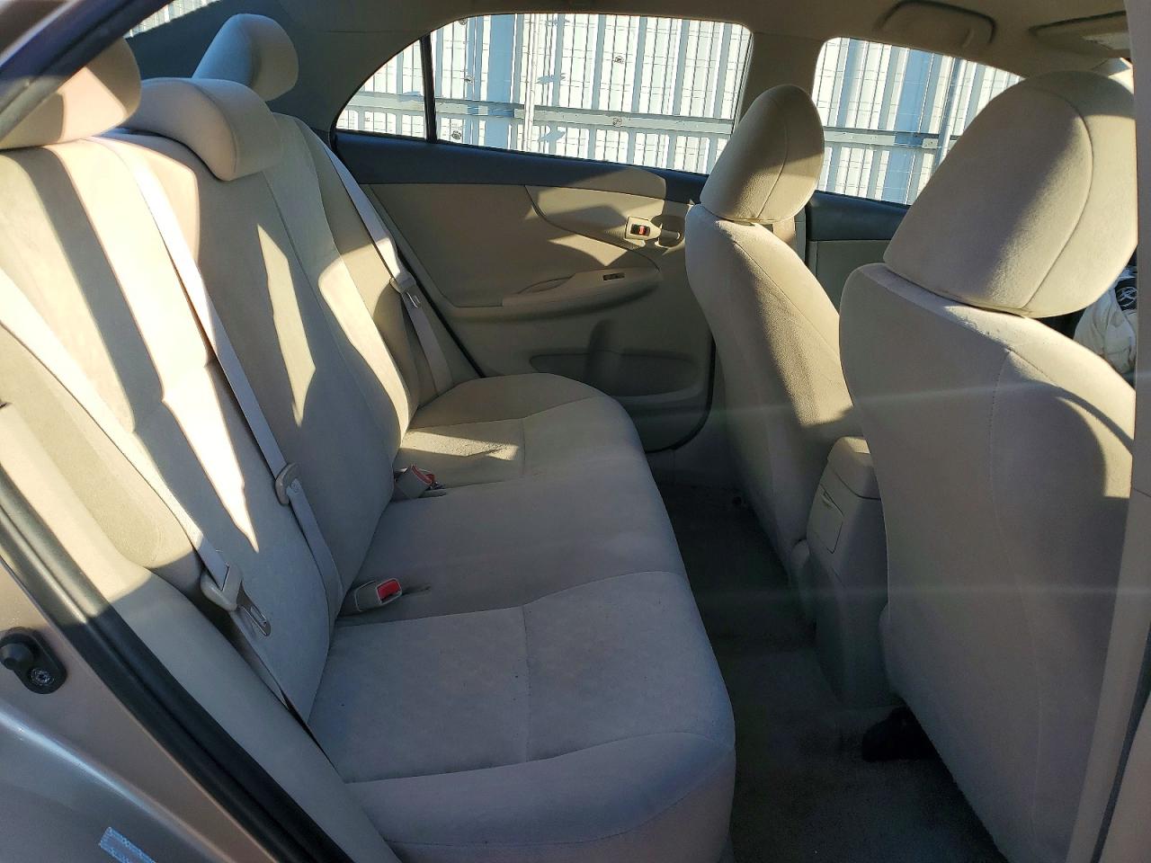 2009 TOYOTA COROLLA BASE photo 10