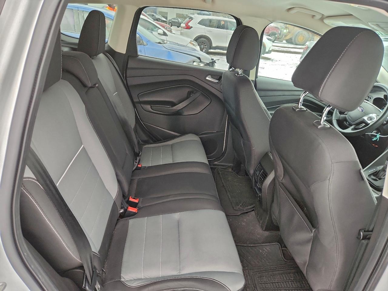 2014 FORD ESCAPE SE photo 10
