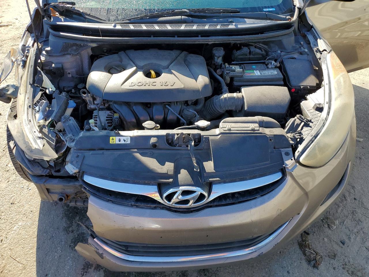 2013 HYUNDAI ELANTRA GLS photo 31
