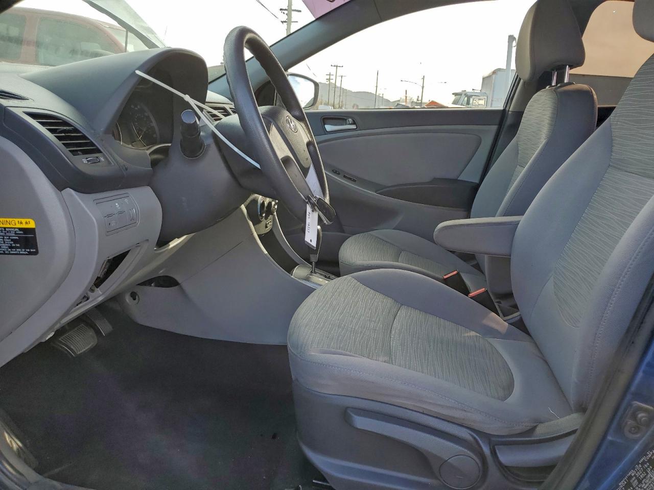 2017 HYUNDAI ACCENT SE photo 7