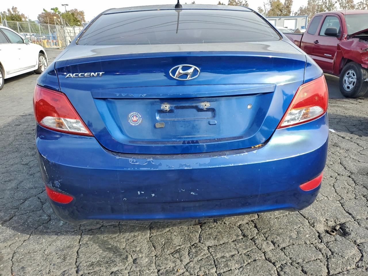 2017 HYUNDAI ACCENT SE photo 6