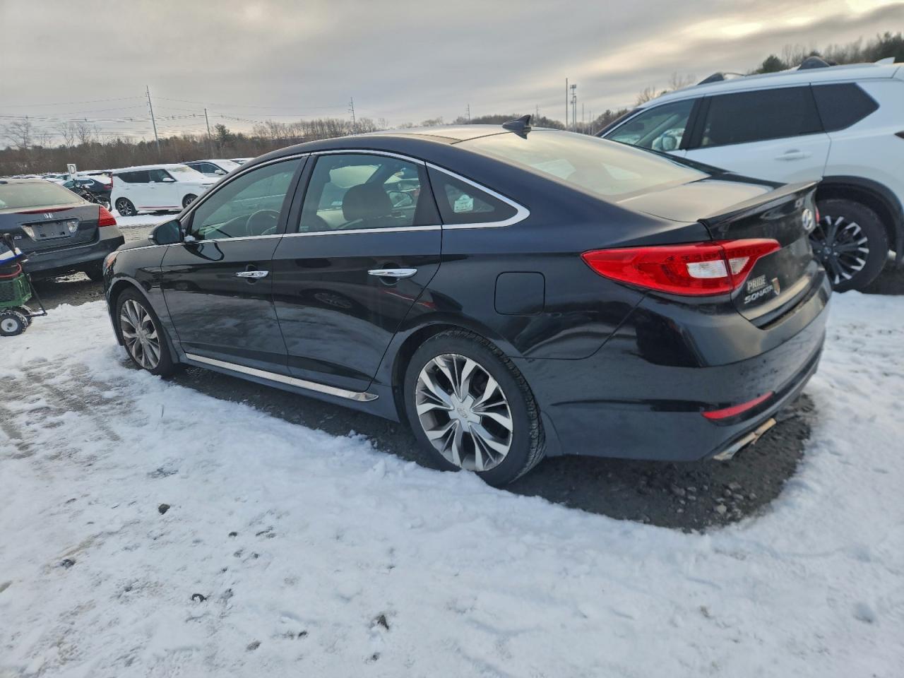 2015 HYUNDAI SONATA SPORT photo 2