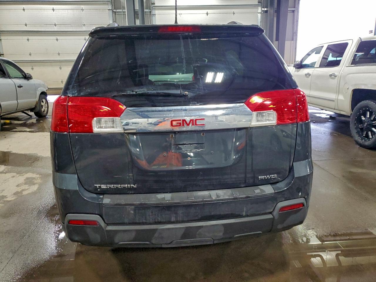 2013 GMC TERRAIN SLT photo 6