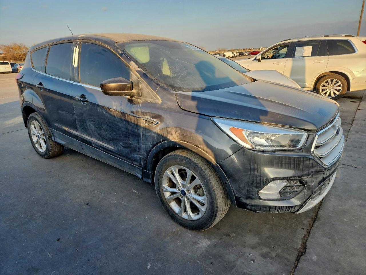 2019 FORD ESCAPE SE photo 4