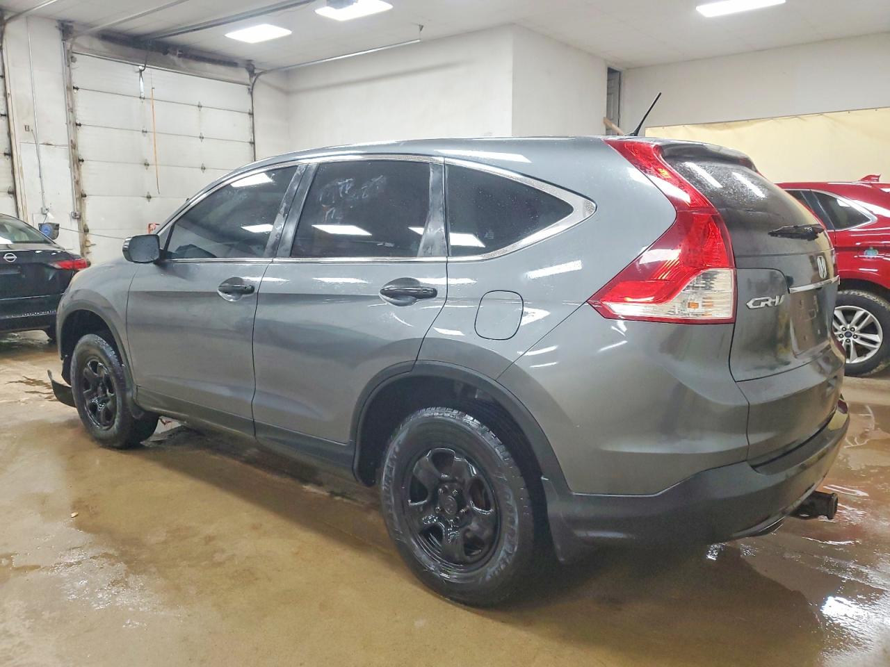 2014 HONDA CR-V LX photo 2
