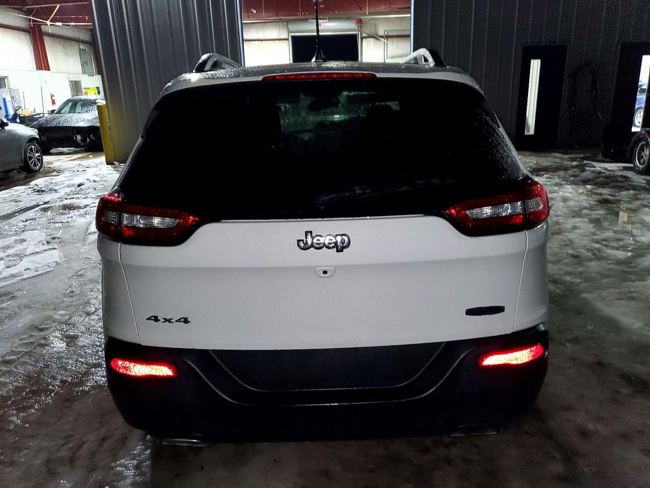 2015 JEEP CHEROKEE LATITUDE photo 6