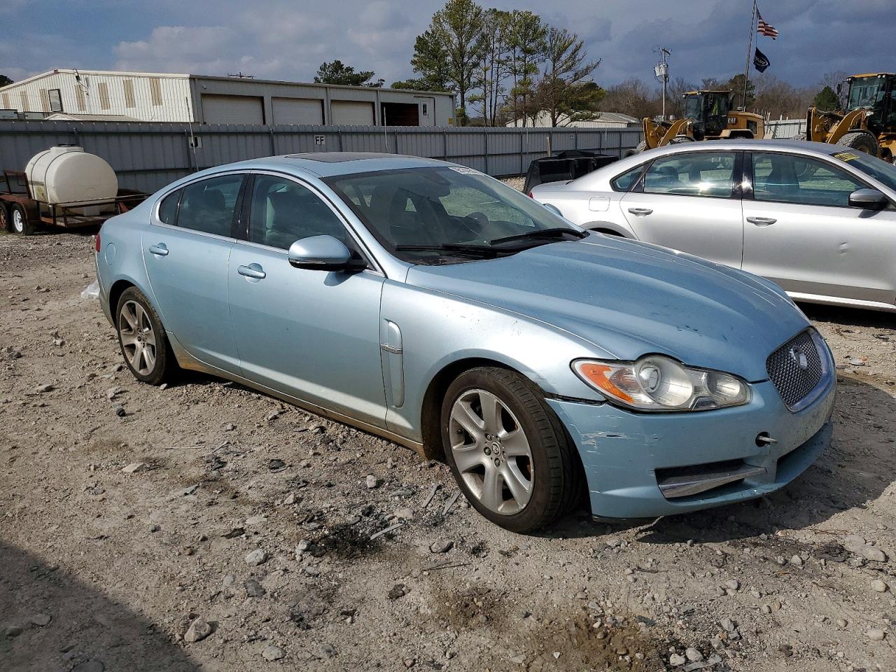 2011 JAGUAR XF photo 4