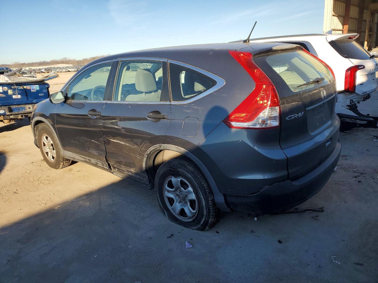 2013 HONDA CR-V LX photo 2
