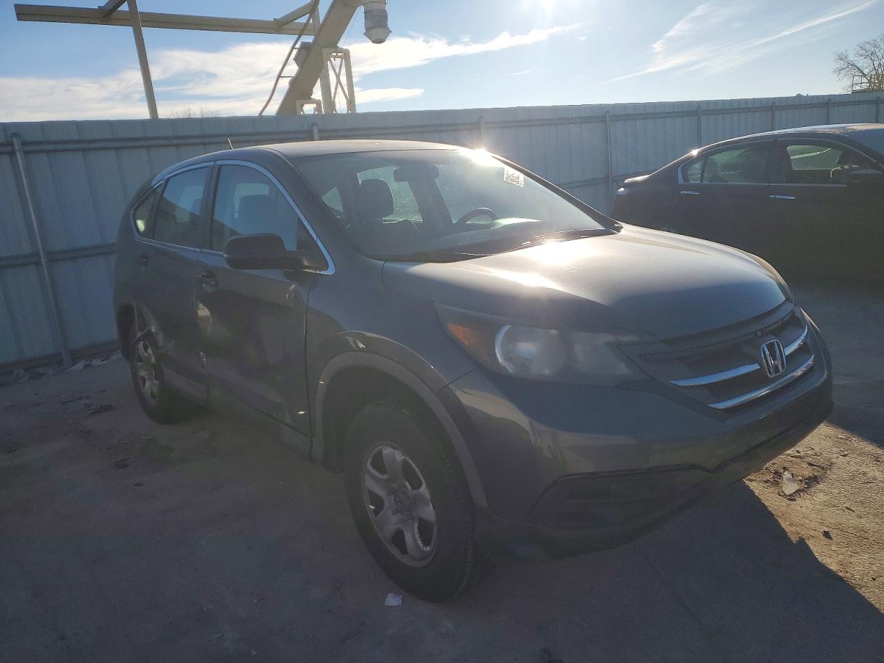 2013 HONDA CR-V LX photo 4