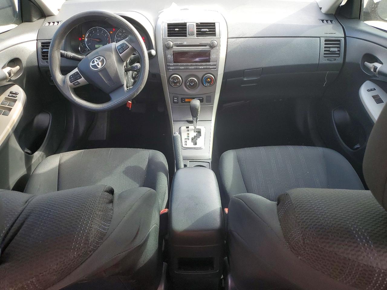 2011 TOYOTA COROLLA BASE photo 8