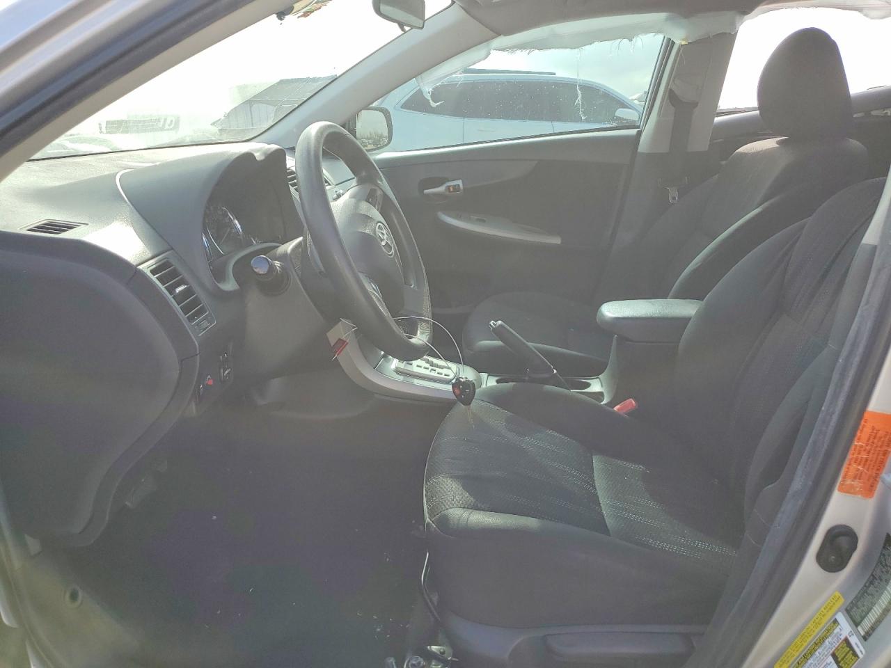 2011 TOYOTA COROLLA BASE photo 7