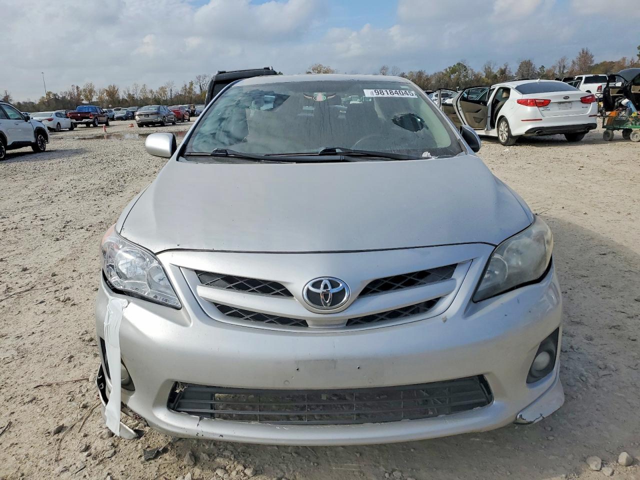 2011 TOYOTA COROLLA BASE photo 5