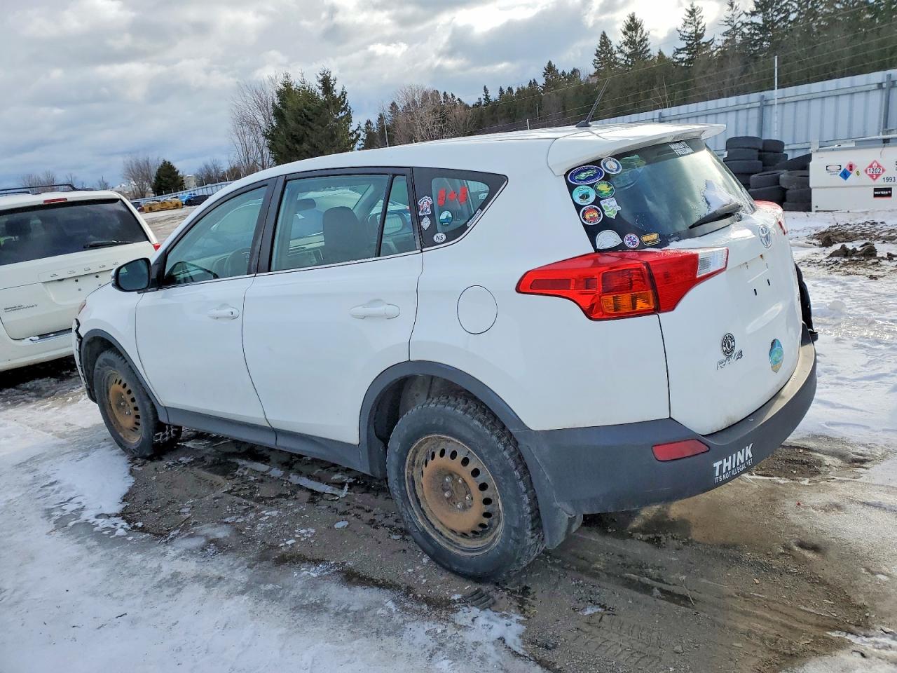 2014 TOYOTA RAV4 LE photo 2