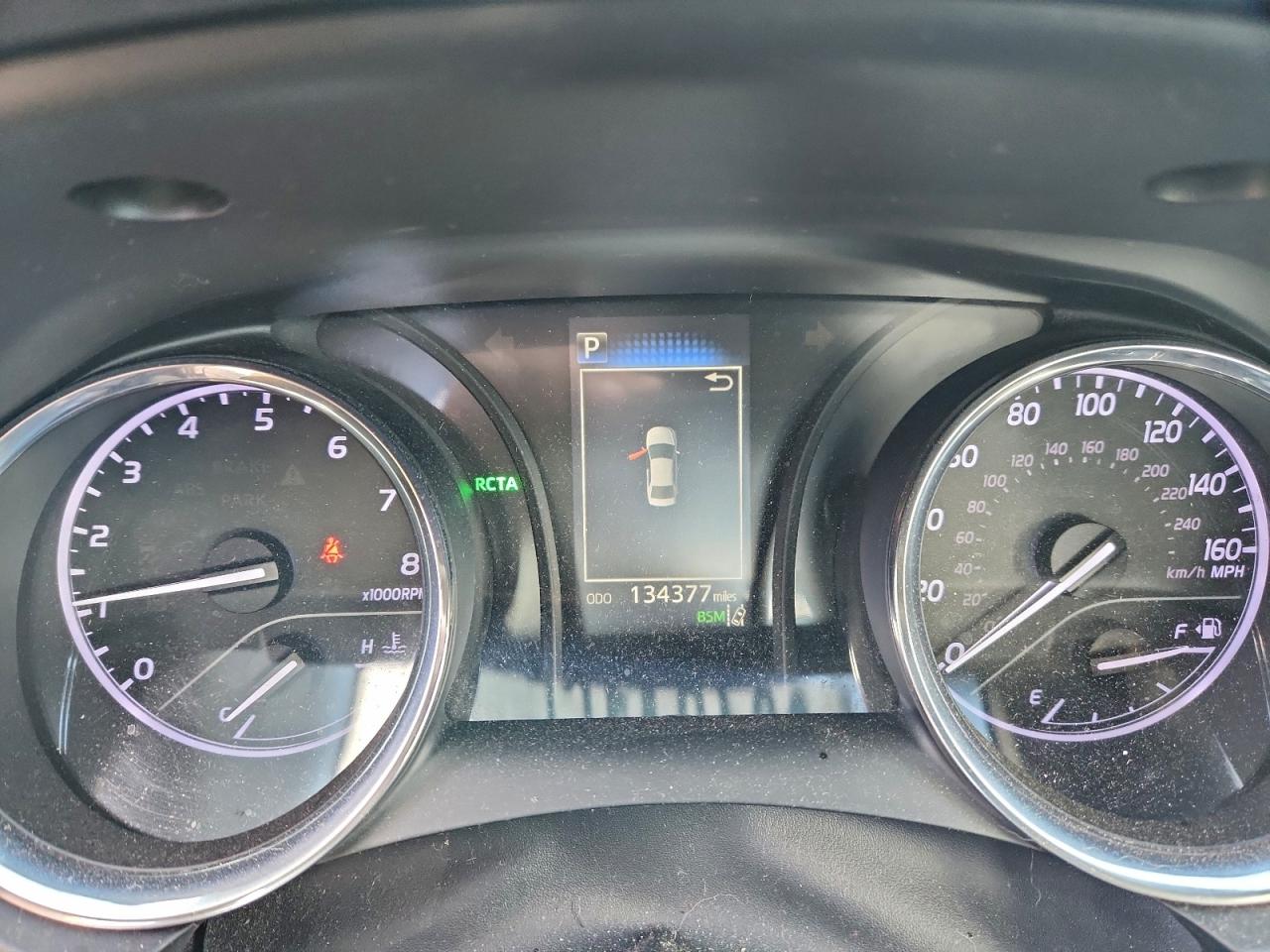2019 TOYOTA CAMRY L photo 9