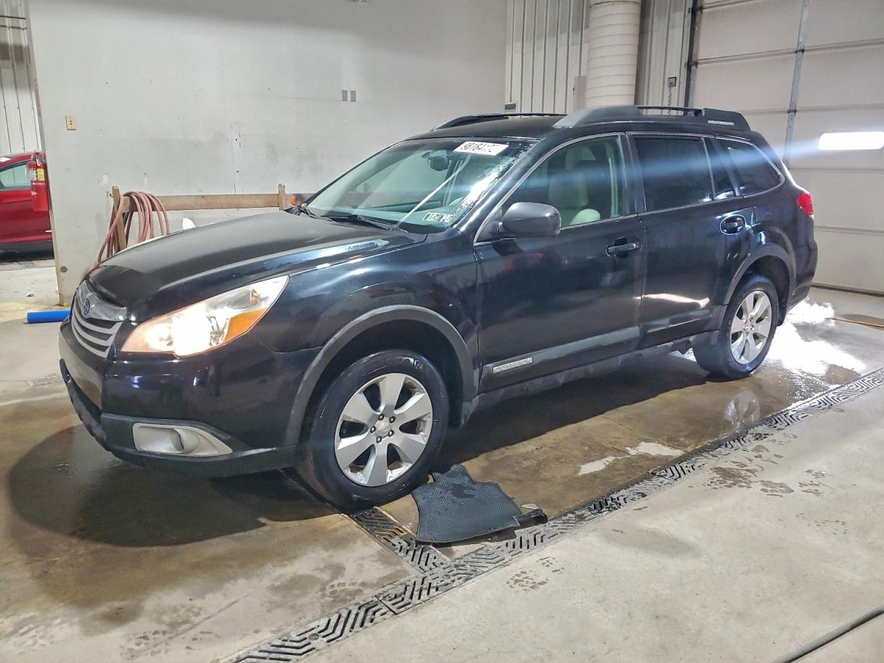 2011 SUBARU OUTBACK