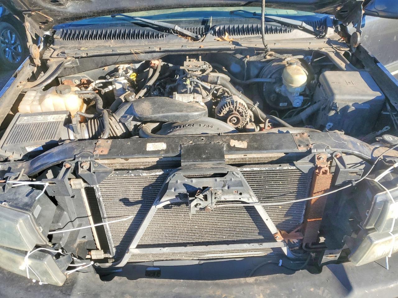 2005 CHEVROLET SILVERADO K1500 photo 11