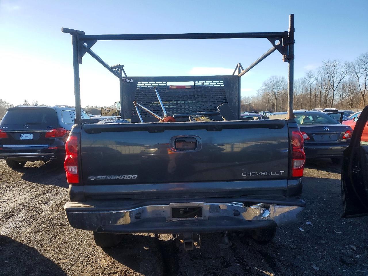 2005 CHEVROLET SILVERADO K1500 photo 6