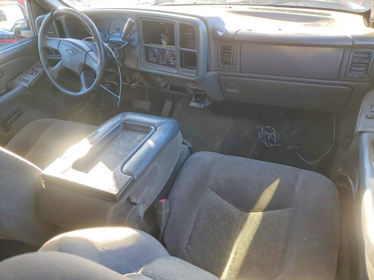 2005 CHEVROLET SILVERADO K1500 photo 8