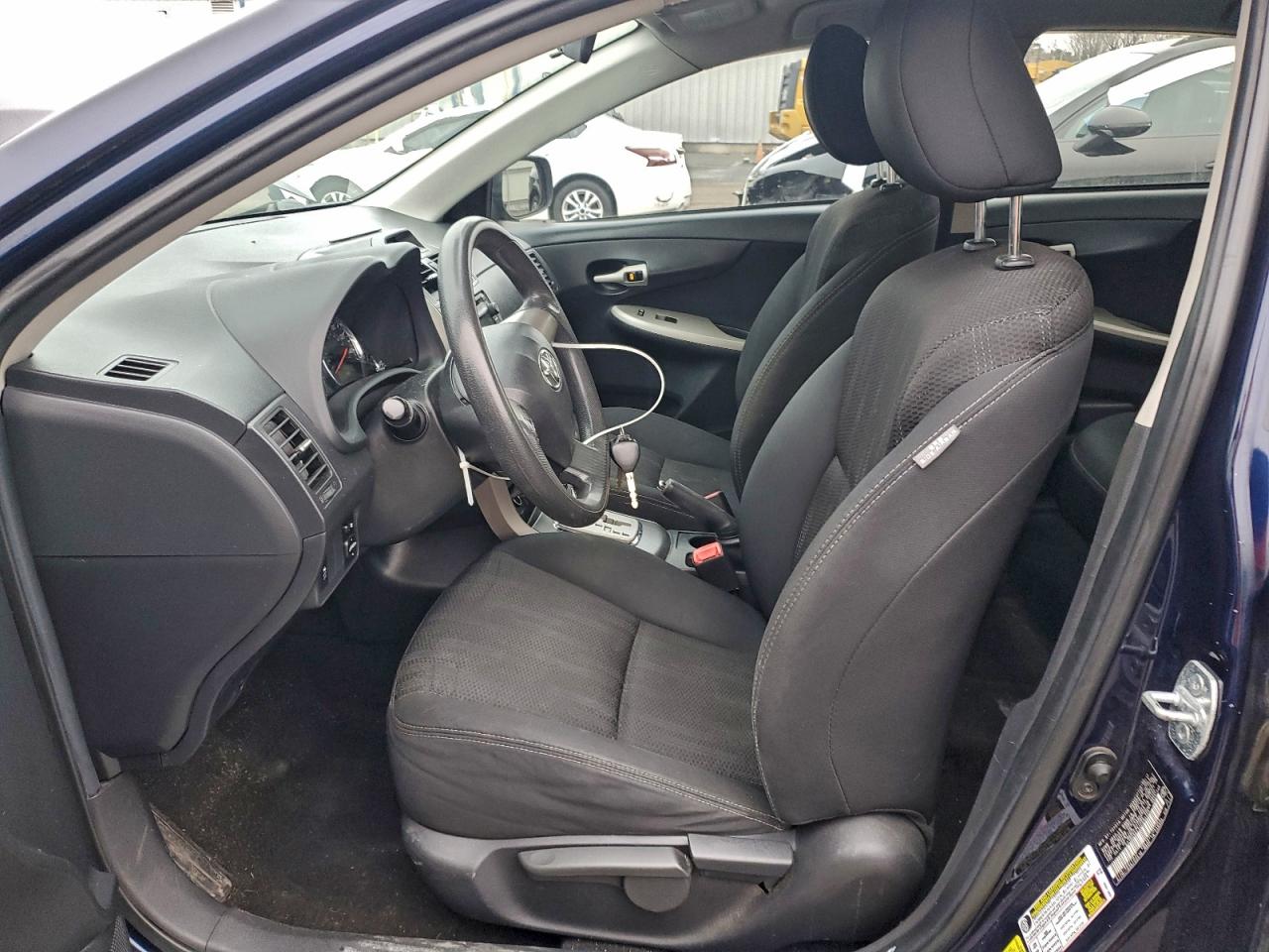 2012 TOYOTA COROLLA BASE photo 7