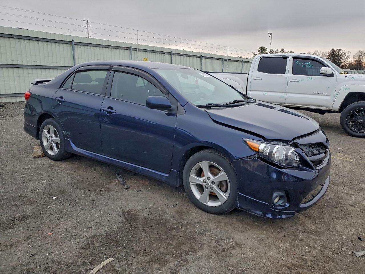 2012 TOYOTA COROLLA BASE photo 4