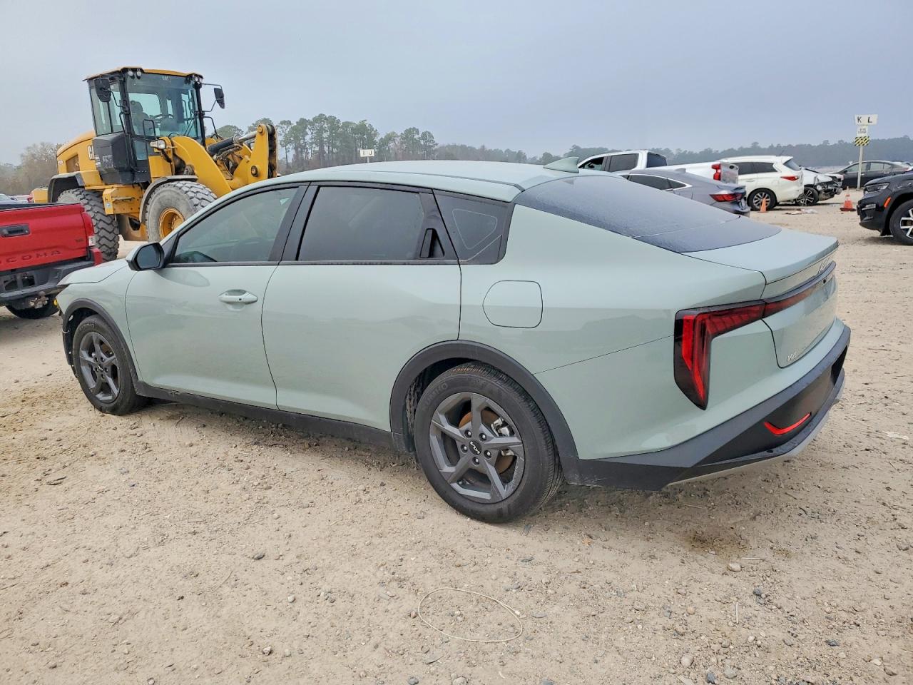 2025 KIA K4 LX photo 2
