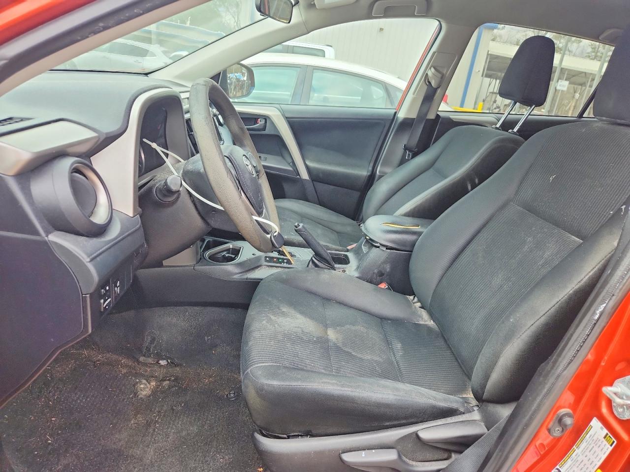 2016 TOYOTA RAV4 LE photo 7