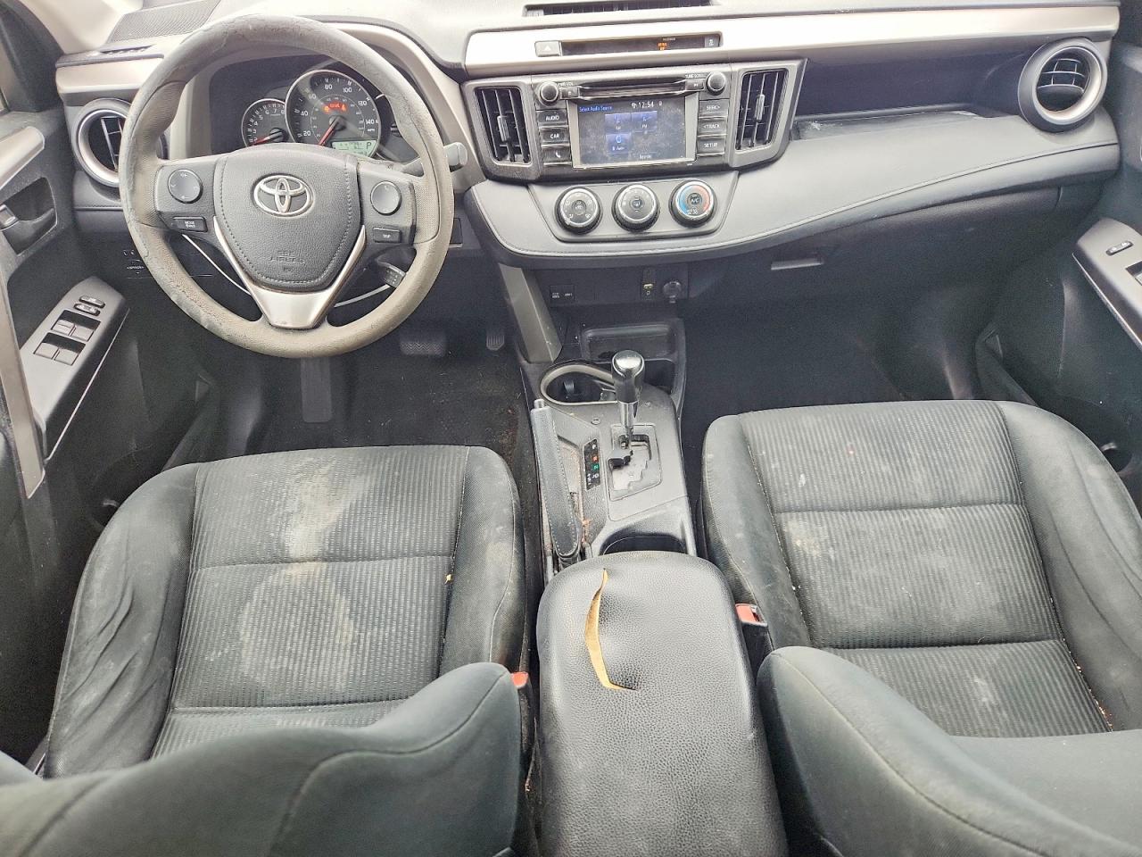 2016 TOYOTA RAV4 LE photo 8