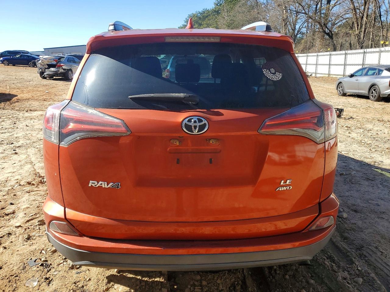 2016 TOYOTA RAV4 LE photo 6