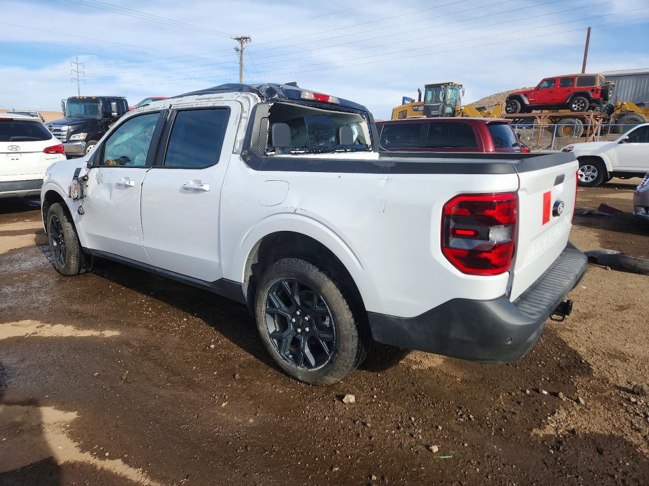 2025 FORD MAVERICK LARIAT photo 4