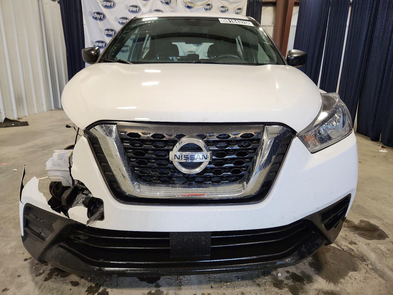 2020 NISSAN KICKS S photo 5