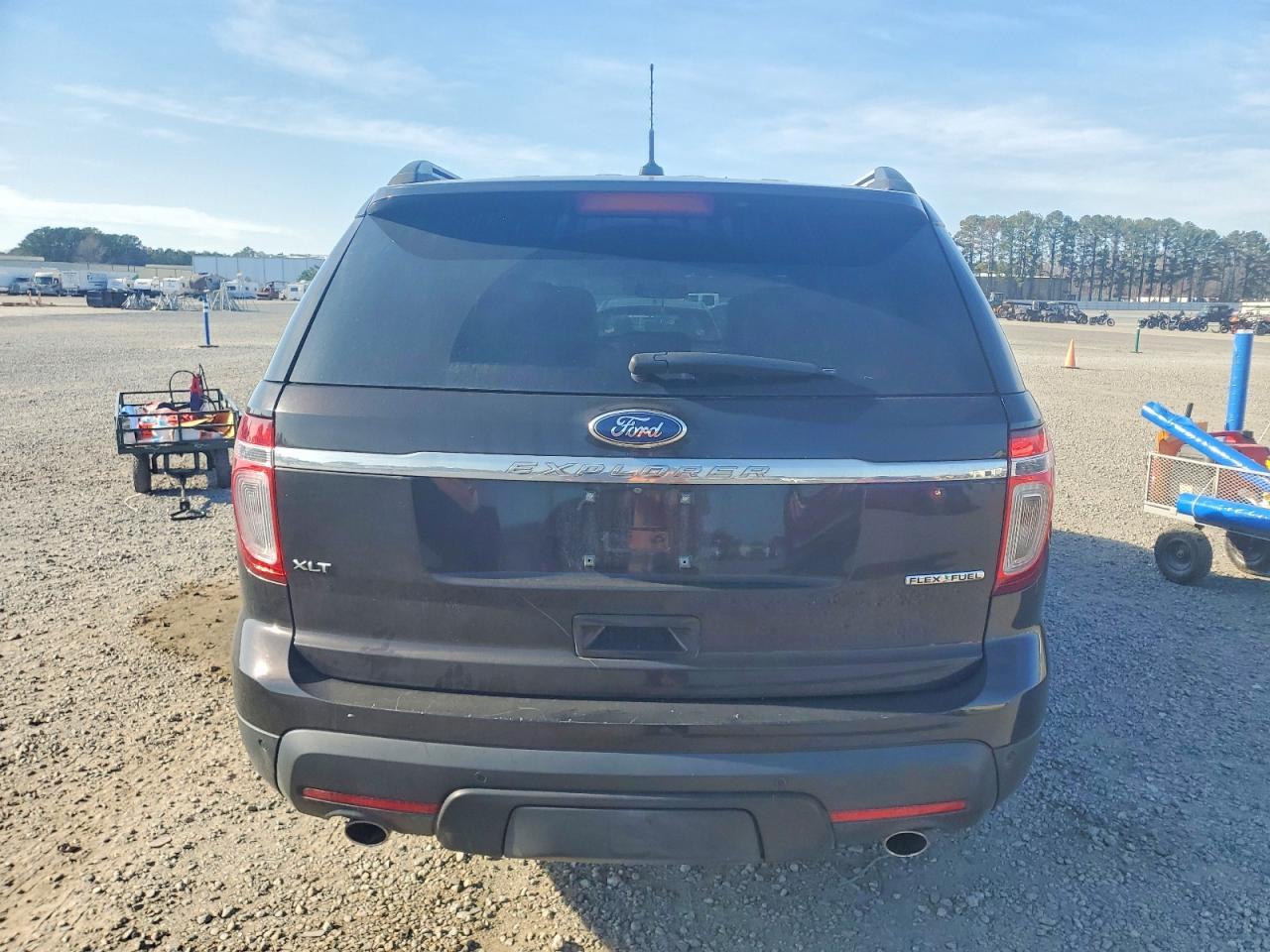 2014 FORD EXPLORER XLT photo 6