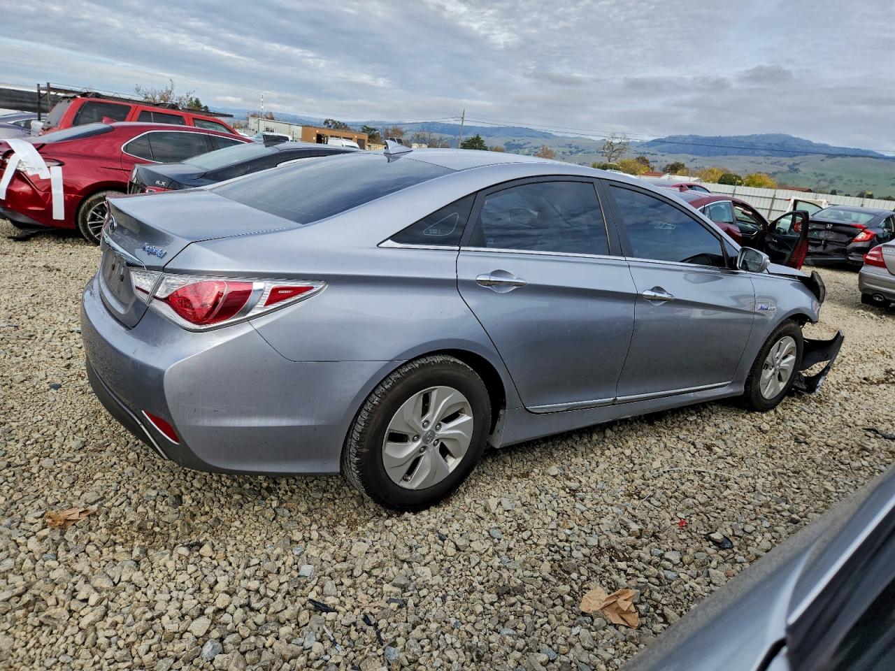 2015 HYUNDAI SONATA HYBRID photo 3