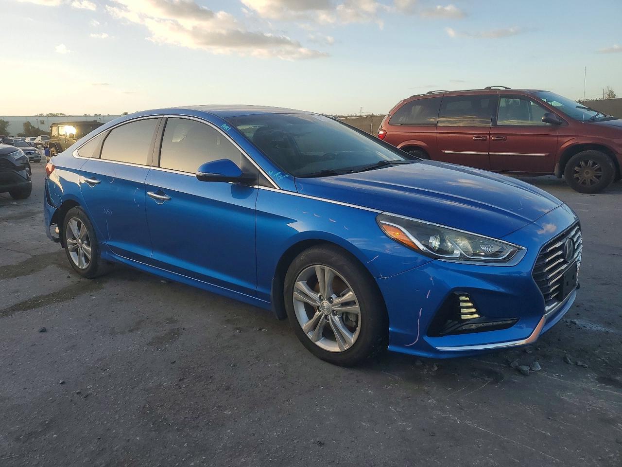2018 HYUNDAI SONATA SPORT photo 4