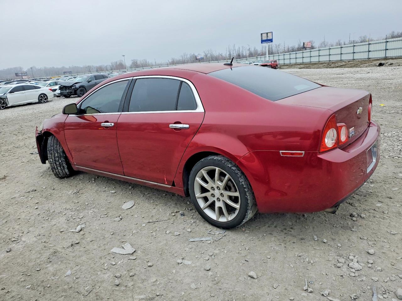 2009 CHEVROLET MALIBU LTZ photo 2